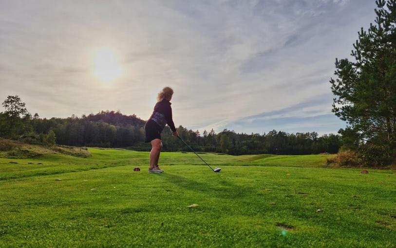 Health Benefits of Playing Golf: Why You Should Get Out On The Course