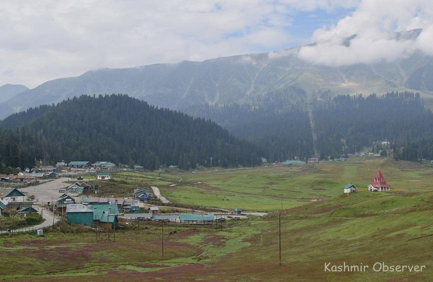 عروج سے زوال: پہلگام سانحے کے بعد کشمیر کی سیاحت کیسے زمین بوس ہوئی۔